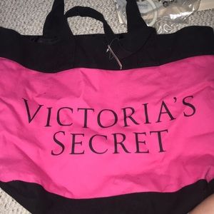 Victoria’s Secret tote!